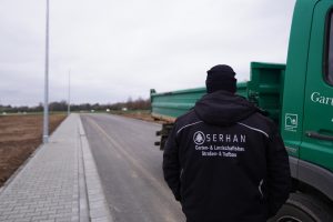 Facharbeiter im Garten- und Landschaftsbau